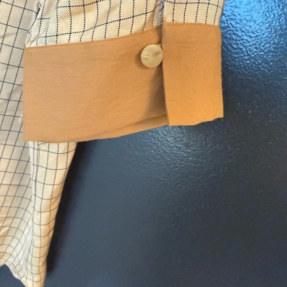 ALYSI NWT size 42 (6 US see measur) Women's Checkered Blouse with lovely buttons - Picture 8 of 15